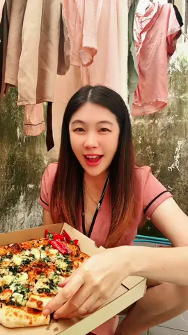 วันนี้ได้กินพิซซ่า #ตุ๊กตานวดศอกเดี่ยวโดนทุกแนว #นวดน้ำมันขอนแก่น #หมอนวด #นวดผ่อนคลาย  @ตุ๊กตาศอกเดี่ยวโดนทุกแนว  @ตุ๊กตาศอกเดี่ยวโดนทุกแนว 