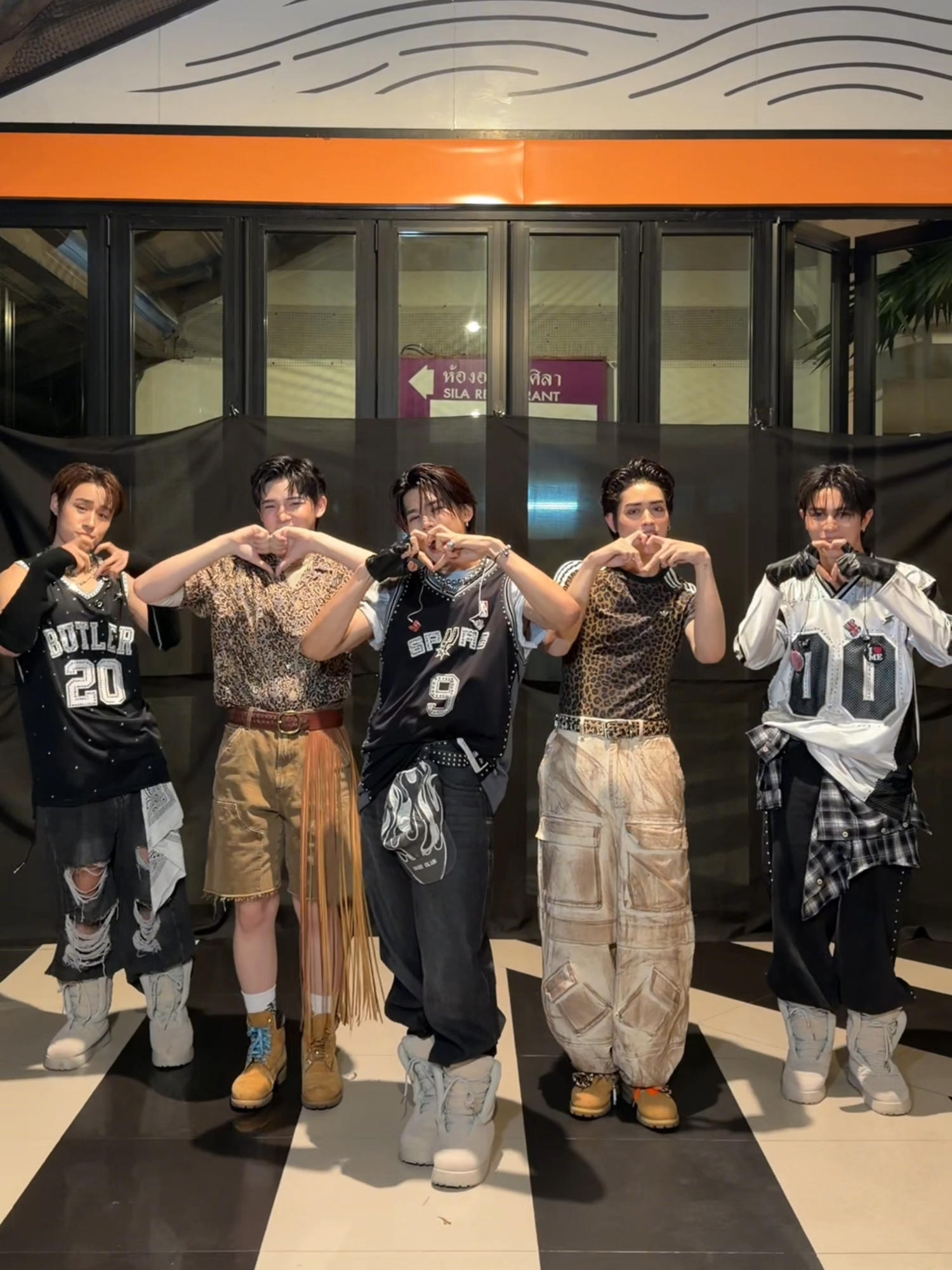 ชวน @lyknofficial มากินส้มตำด้วยกัน บอกเลยแซ่บมากครับ! 🌶️❤️‍🔥 ATLAS - SOMTAM (ส้มตำ) | Official MV 🍽️OUT NOW 🍽️ 🛎️ YouTube : ATLAS #ส้มตำ #LYKN #RISERMUSIC #ATLAS_SOMTAM #ส้มตำไทยใส่แอทลาส #ATLAS_th #ATLASth #XOXOentertainment #SOMTAMCHALLENGE