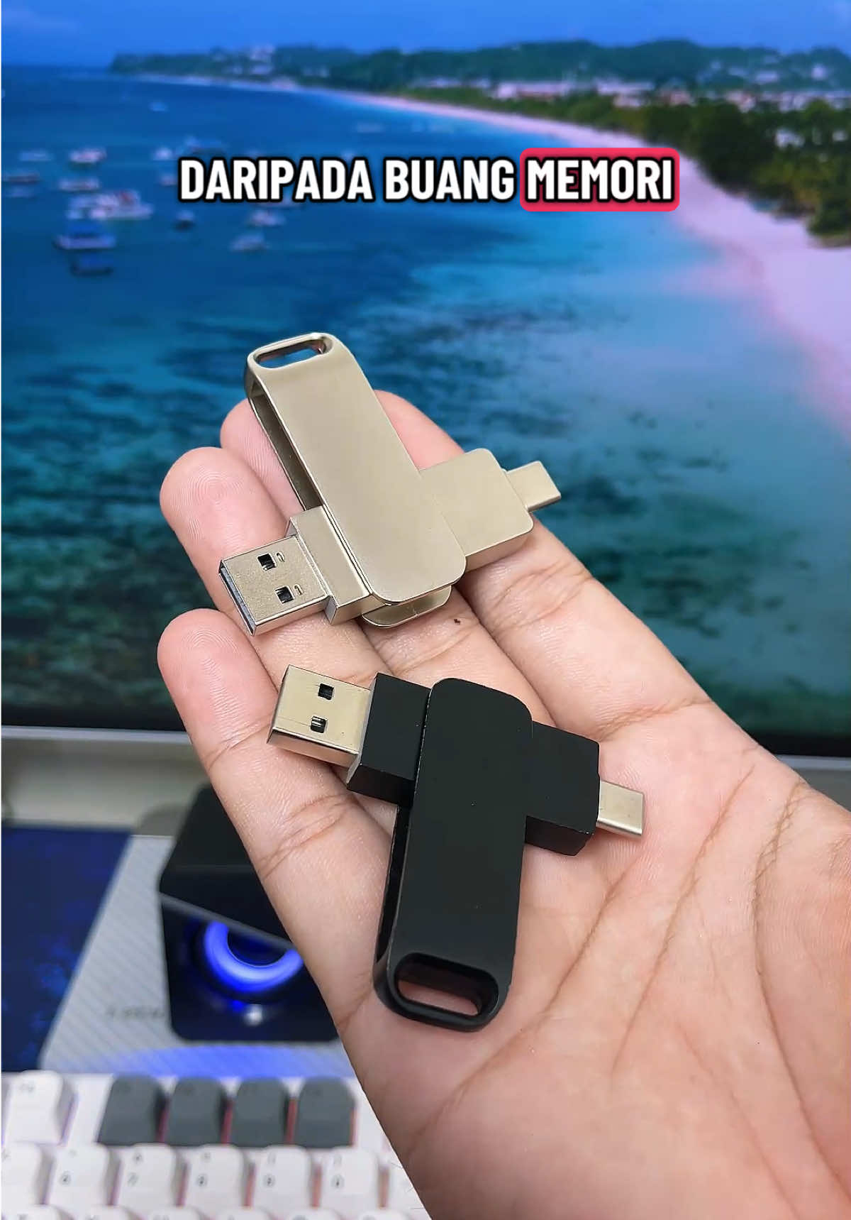 Galeri penuh tapi sayang kalau hapus foto? Pindahkan semua kenangan ke Flashdisk 2TB kapasitas real! Tinggal colok ke HP, langsung pindah ribuan file tanpa aplikasi. Bikin memori lega lagi! #flashdisk2tb #flashdiskotg #memoriesbackup #flashdiskhp #flashdiskmurah