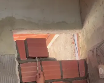 Giỡ có chút mà lấy bay phang người ta vậy cha?! 😅