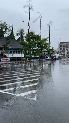 Adiak nan mamulaii,adiak lo nan manyudahi🥀🍃✨#fyp #vibes #bukittinggi #sumaterabarat 