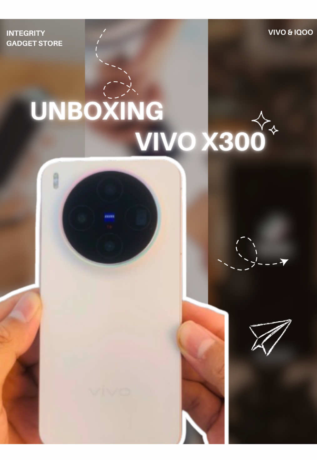 Unboxing vivo X300! Dari isi box sampai first impression, semua terasa lebih flagship. 🥶 #vivox300  #vivo #flagship #viral 