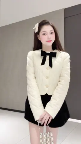 Một chiếc áo mới cho những người cô đơn như cổ 🫶 #xuhuong #viral #dilyshop #hottrend #muadong 