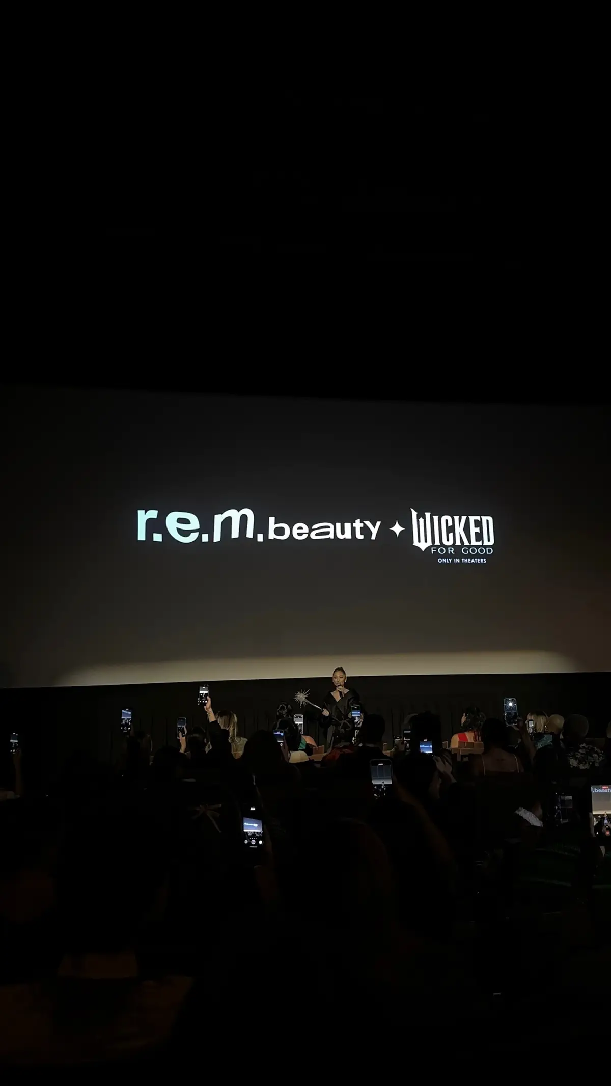 thank you for having us for good 🖤💞 @r.e.m. beauty @Wicked: For Good 💚  #wickedmovie #wicked #wickedforgood #rembeauty 