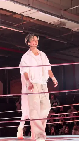 na, tangn loh bisa biasa aja gk #jaemin #mark 