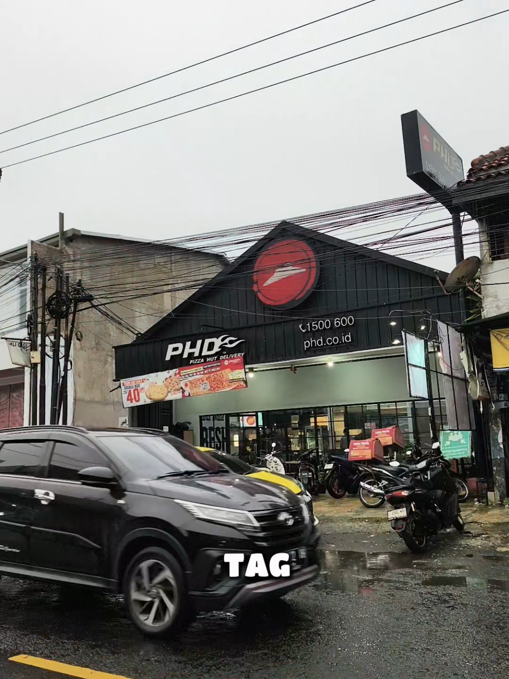 Phd cisaat sukabumi lagi banyak promo murah beli pizza langsung di tag lokasi #phdcisaatsukabumi #pizzahutcisaatsukabumi #pizzahut 