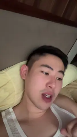 narealize ko lang, wag niyo ako pansinin. mwa labyu