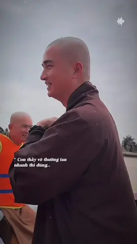 “Khoác áo nâu sòng con hành tu, lời nguyện con khắc ghi..”