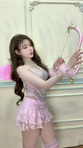 Lại là thiên thần gãy cánh🪽