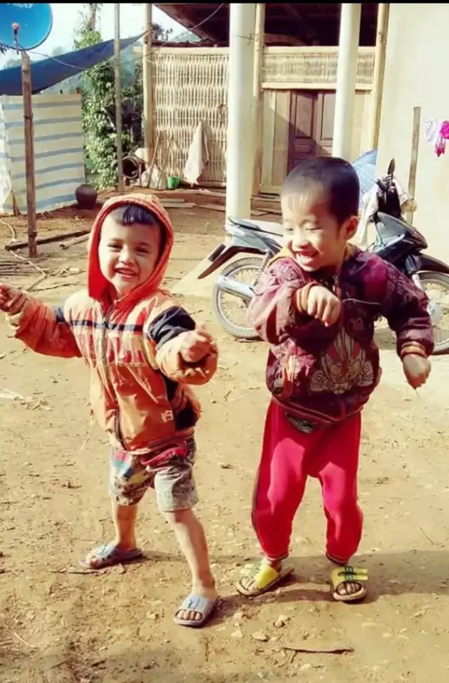 2010=🩷                                                                       2025=🖤 #xuhuong #viral  