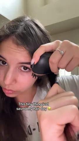 Wireless straightener 😭‼️ #christmasgiftsforher #christmasgiftideas #hairstraightener #hairtransformation #tiktokmademebuyit 