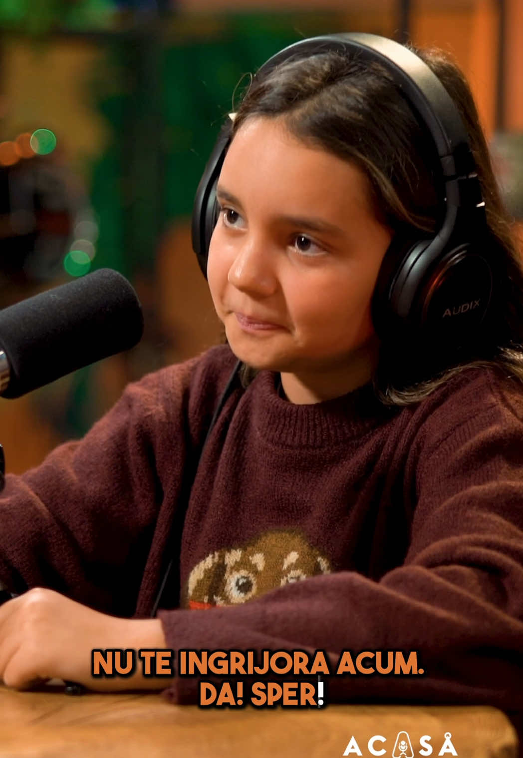 Adolescența va veni, iar dorința tuturor părinților este ca cei mici să rămână la fel de ascultători și echilibrați. Ne dorim același lucru și pentru Eva, care, din ce vedem, este o fire comunicativă, spontană și aduce mereu bucurie în familie. Indiferent de provocările care apar, comunicarea rămâne esențială în orice casă. Întregul podcast îl puteți găsi pe canalul de YouTube Acasă la Măruță.