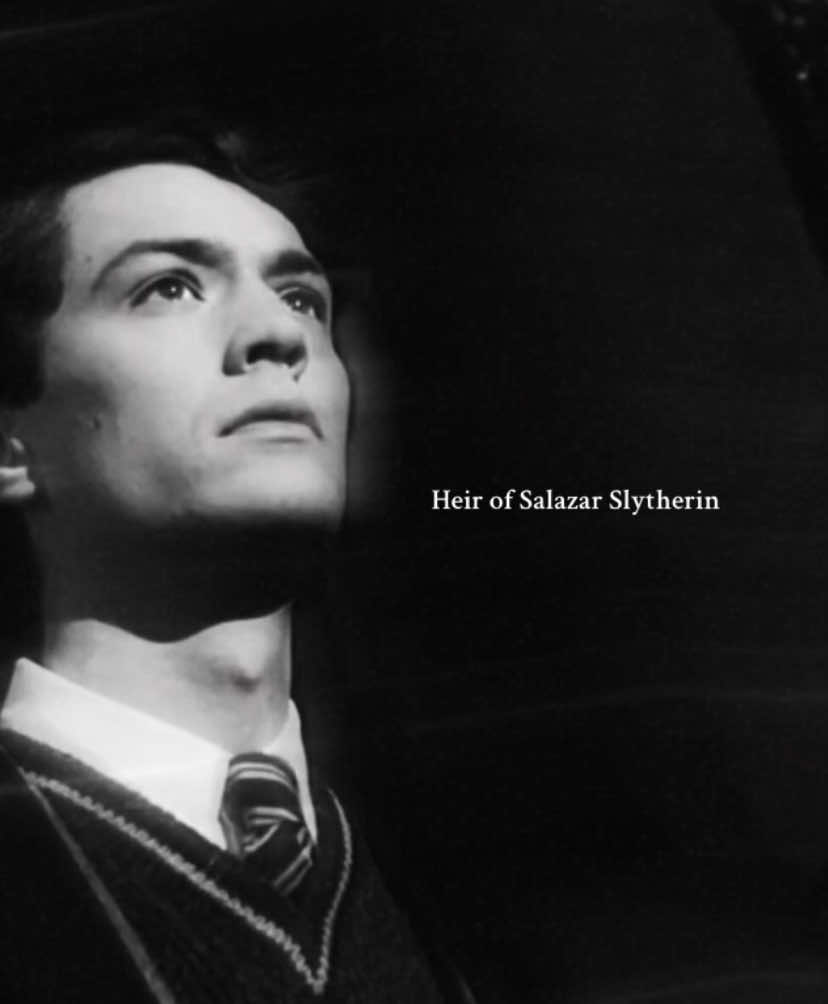 the most handsome descendant of Salazar Slytherin 🐍🖤 #tomriddle #tomriddleisveryhot #tomriddleedit #christiancoulson #tomriddletok 