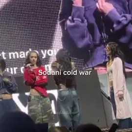 and thats a wrap for toronto 😭 #sodani #sophialaforteza #danielaavanzini #katseye 