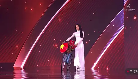 Hương Giang trong National Costume #VietNam#MissUniverse