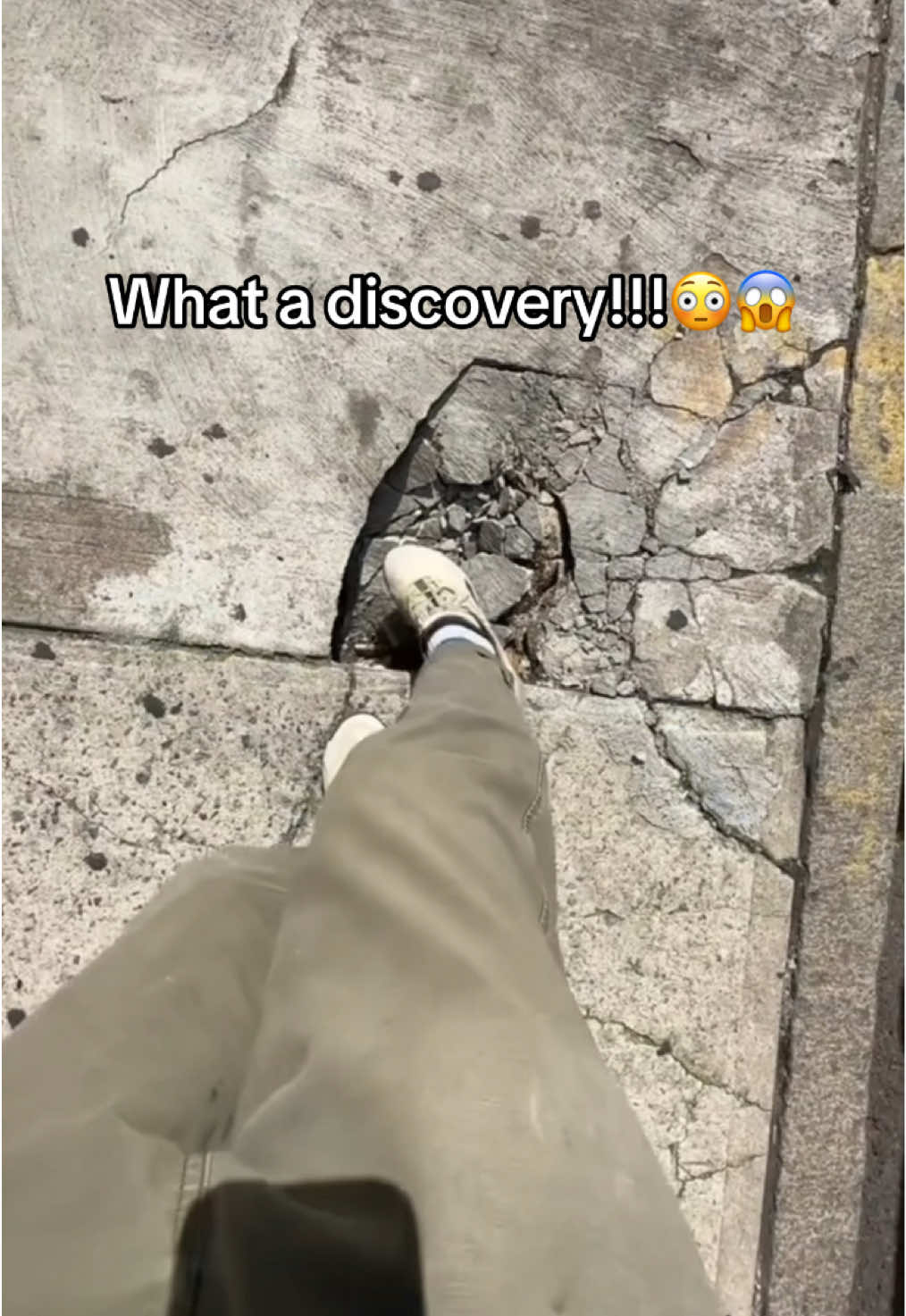 We found the best bakery in Lagos guyyy🥹😌 It’s located at Shop 8 Estate Plaza, Emmanuel Keshi, Magodo Phase 2.   #BounteeBakeryMagodo #MemeCut #bestbakeryinlagos #bakeryinlagos #LagosBakery 