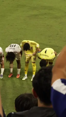 Watch Japan U-17’s celebrations after their official qualification for the quarter-finals!! 🇯🇵 🔹 ‎شاهدوا احتفالات اليابان تحت 17 سنة بعد تأهلهم رسمياً للدور ربع النهائي!! 🇯🇵🔹 #U17WC #تحت17 