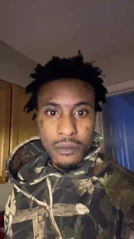 Waiting….. #toxicrelationship #relationshipgoals #BlackTikTok #outside #tuesday 