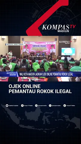 MADIUN, KOMPAS.TV – Pemerintah Kota Madiun menyelenggarakan sosialisasi pengawasan Barang Kena Cukai (BKC) ilegal di salah satu rumah makan pada Selasa pagi. Kegiatan ini diikuti oleh sekitar 50 peserta dari kalangan pengemudi ojek online (ojol). Pengemudi ojek online dilibatkan secara khusus karena mereka dinilai sebagai elemen penting dalam memantau peredaran BKC ilegal, terutama di tingkat akar rumput (bawah). Akses dan Mobilitas Tinggi: Ojol memiliki akses dan mobilitas yang tinggi, memungkinkan mereka membantu dalam upaya mengidentifikasi peredaran rokok tanpa cukai di wilayah permukiman maupun toko-toko kecil. Menurut Wali Kota Madiun, Maidi, pemberantasan rokok ilegal tidak dapat dilakukan oleh pemerintah saja, melainkan harus didukung oleh partisipasi publik. Dengan adanya sinergitas antara masyarakat dan pemerintah, upaya pemberantasan peredaran rokok ilegal di Kota Madiun diharapkan dapat berjalan lebih cepat. #Beritamadiun #Kotamadiun #Walikotamadiun #Ojekonline #Cukai #Rokokilegal #Dbhcht