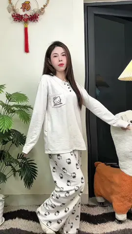 Đừng mặc hoa nữa mặc hellokitty đi mấy bà, dễ thương lắm luôn #bythanhcua #thoitranghottrend #bonimacnha #bonihellokitty #bodomacnha 