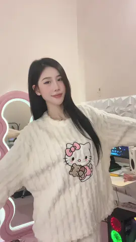 Set nè vừa xinh lại còn ấm