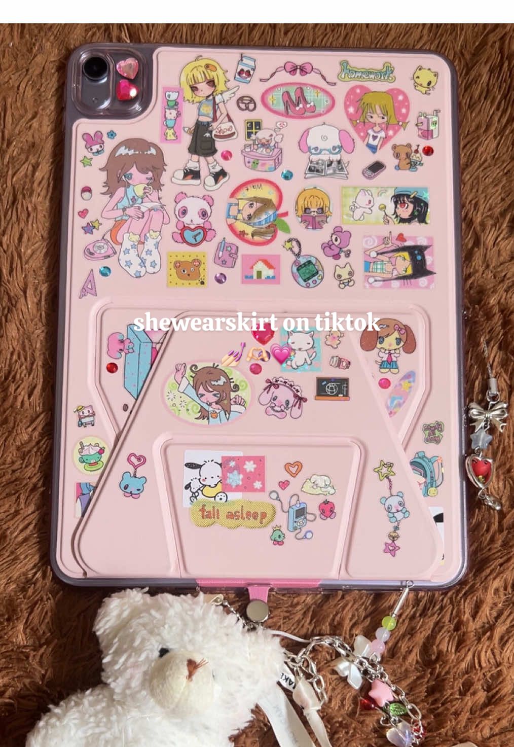I love my ipad 👛🫰🏻💅🏻🫶🏻💗  #ipadkid #ipadaesthetic #ipadair5 #ipad #aesthetic 
