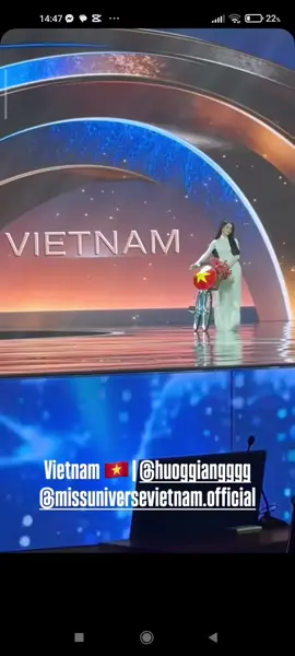 Đẹp quá Việt Nam ơi🇻🇳🇻🇳#missuniverse2025 #tiktokgiaitri #nguyenhuonggiang 