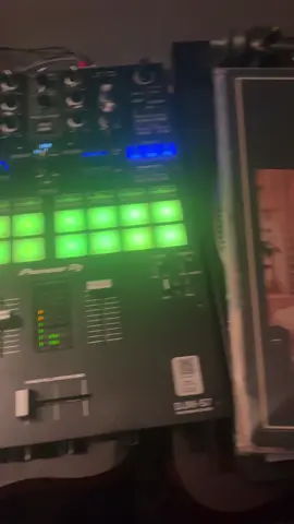 Arthur's Theme by Christopher Cross #yachtrock #softrock #vinylcollection #soulalchemist #memoriesunlocked 