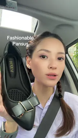 Selalu yang nyaman aja kalau ke kantor ya beibe #sepatuwanita #sepatukantor #goviral 