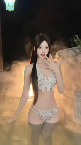 #游泳 #浅跳一下 #泳装穿搭无不良引导 #喜爱度激励计划 