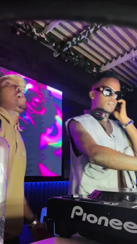 Music is a Universal Language, spreading love and positivity across the world 🌍🔥 @blacksjnryamaziyini #ShonaPhansi