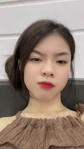 A chỉ thích mập mờ 😤