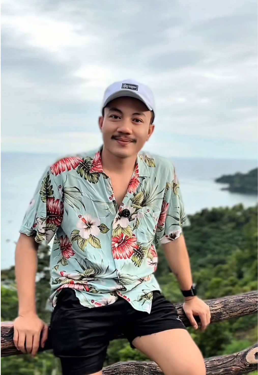 Hayo ojo lali Di follow dan di posting ulang cah☺️😊 #vickykodo#jombang#jombang24jam 