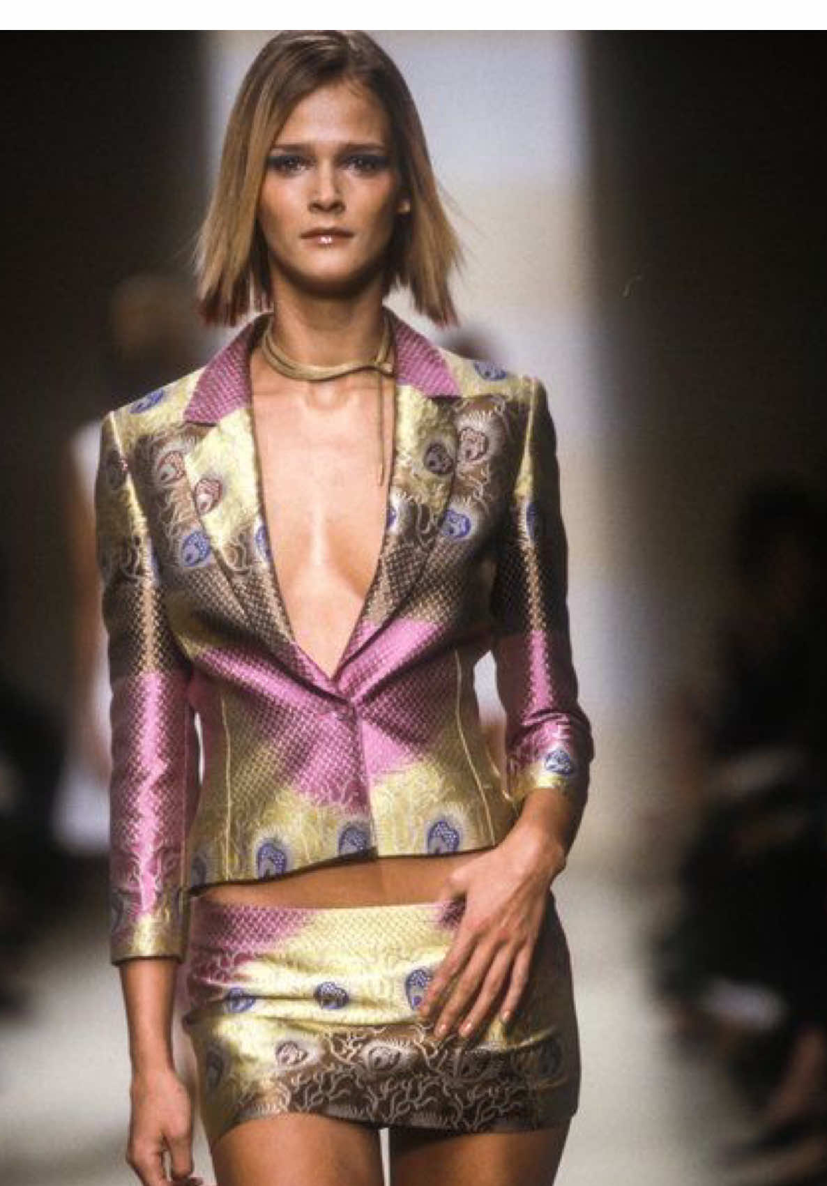 carmen kass for rifat ozbek ss01 -  carmen kass is estonian supermodel that rose to prominence in the early 00s. she was scouted in estonia @ age 14 by an italian model scout. she moved to milan/paris four years later in which she quickly gained popularity in commercial and high end fashion. - #fy #fyp #Runway #models #carmenkass 