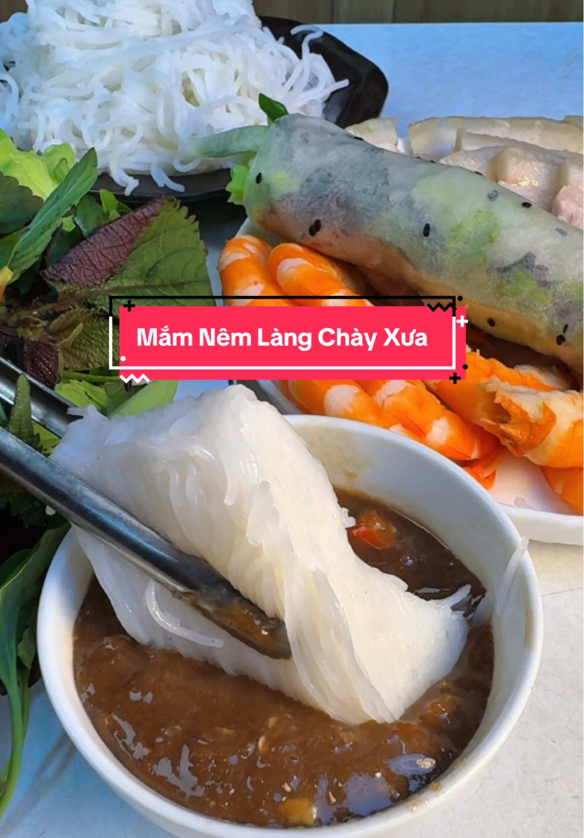 Khi ăn bún, thịt luộc, gỏi cuốn thì mấy bà chấm với gì dạ ? còn nhà tui thì chân ái vẫn là chấm mắm nêm #bepcuagiao #mukbang #mamnem #mamnemlangchaixua #goicuon 