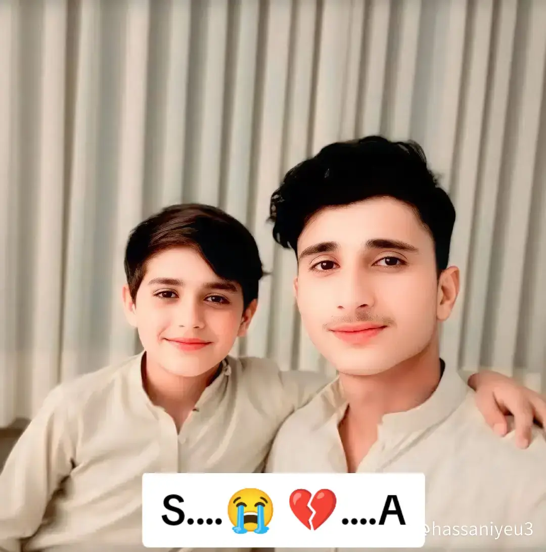 madinah munawra Madinah, byen av profeten, skinner lyst En beacon av tro, hvor islams historie tar flykt The Masjid en-Nabawi, en moske av storhet og makt Hvor profeten Muhammads grav er en hellig syn Byens gater er dekket med datepalmer, grønne og høye En rolig oasis, hvor tro og fred hengi Madinahs rike historie og arv er palpable og ekteMadinahs rike historie og arv er palpable og ekte Et sted der muslimer fra hele verden kommer til å føle Byens varme gjestfrihet og velkommen smil Gjør det et pilgrimssted, verdt å reise en lang tid