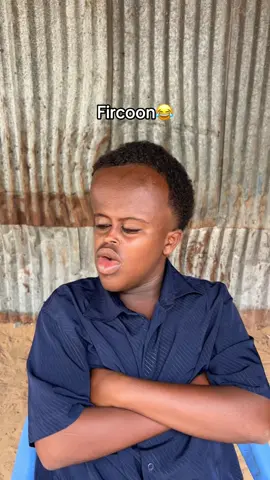 Flowda dhig😂🙌🏻#viwesproblem #vrialvideo #muscab4242 #fypシ゚viral🖤tiktok #foryou @🦅s͜͡a͜͡d͜͡a͜͡m͜͡🌴🦅 