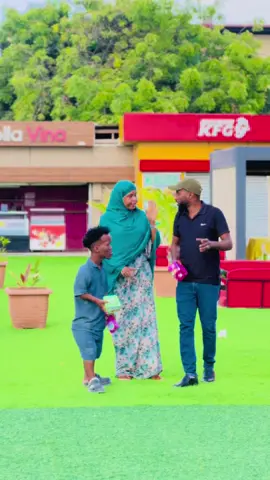 HAWRYAR TEYDA YAN UGU DACWODA OO MUSLIN AH #😡😡 @Nastexo @Burus boy 🇸🇴🩸 #somalitiktok 