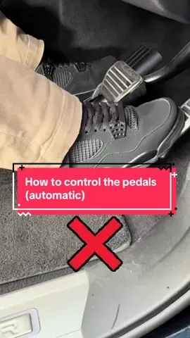 The secret to a smooth ride? Perfect pedal posture. #DrivingTips #AutomaticCar #BeginnerDriver #DrivingInstructor #SafeDriving