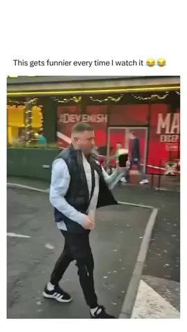 LETS GOOOOOO #thegrinch #christmas #ukhumour #lad #christmasmarket 