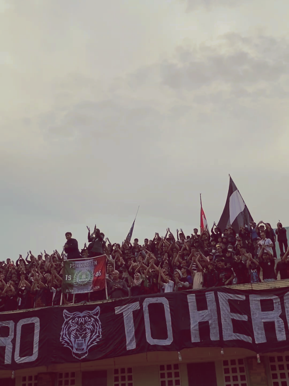 jangan biarkan berjuang sendirian💚✊🏻 #alaskaklaten #psikklaten #psikklatenfans💚 #liga4jateng #nyawiji 