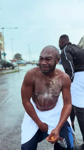 Caption - As HoW Now!!!!!!!  Warlord x Slimcase Is going 😂😂😂😂  @iam_slimcase Warlord Olori Ogun Nov 28 In all the CINEMAS