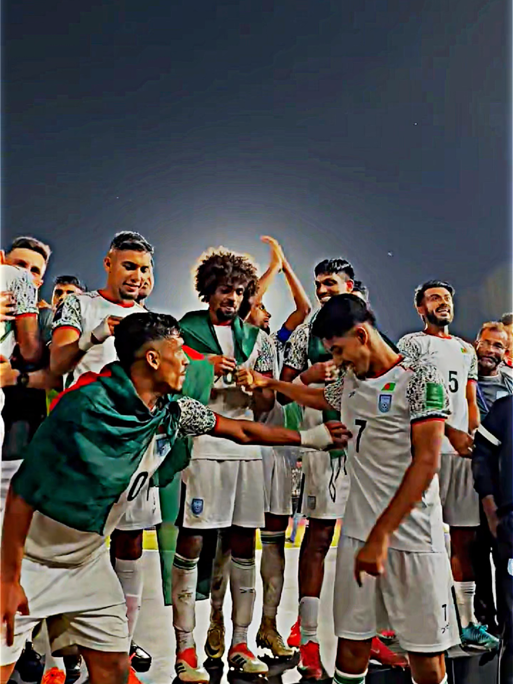 মনে হচ্ছে বাংলাদেশ ফুটবল বিশ্বকাপ জিতছে বাংলাদেশ ফুটবলে ইউরোপের ছোয়া... 🇧🇩☠️। #hamzachoudhury #bangladeshfootball #bangladesh #bafufe #viral @Bafufe @FIFA 