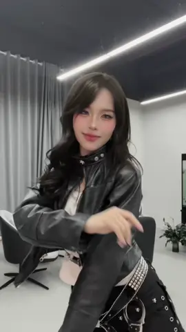 gái ngoan giả vờ hư thoi #kai #virgov #velalive 