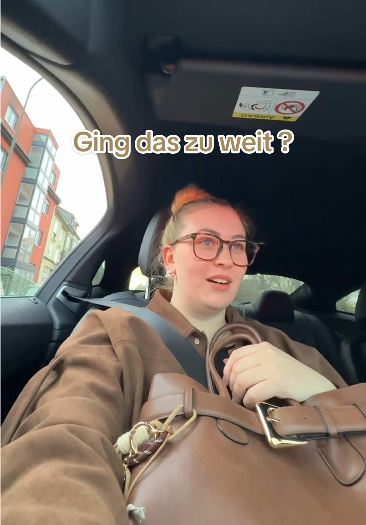 Insta: fraususus und herrsusus 😭 Was haben wir meinen kleinen Bruder nur angetan @herrsusus ? 🤣🥲 #fyp #prank #lustig #fürdich #viral 