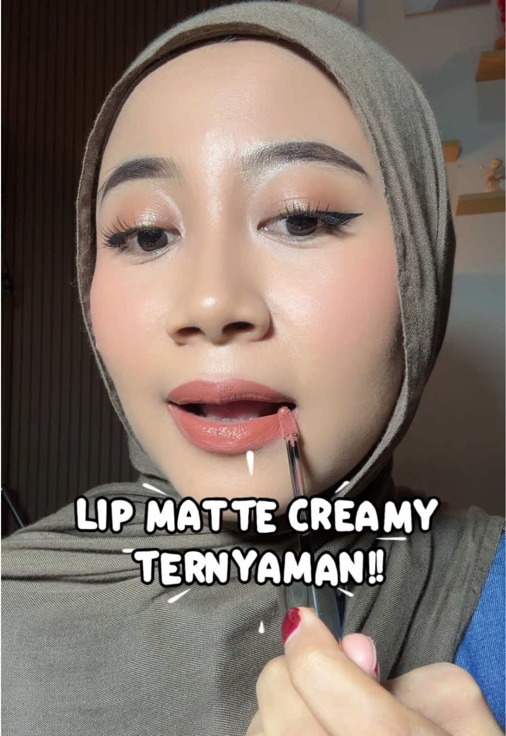 Teksturnya creamy banget nyaman dipake seharian💄