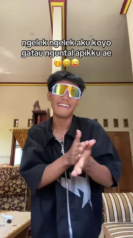 sebut inisial 👋🏻🤭