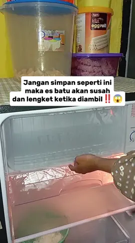 cara mudah membuat es batu agar tidak susah ketika di ambil 👍 #fypシ゚ #Tips #Trik #Tutorial 