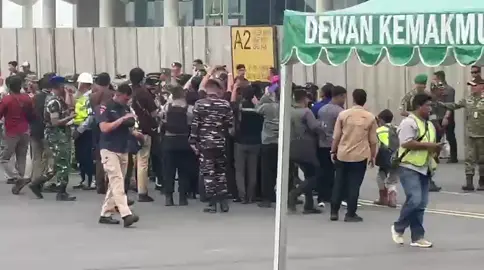 Selamat datang di bumi morowali  Bapak Syafri Syamsudin MENHAN RI dan Bapak Agus Subiyanto PANGLIMA TNI serta Rombongan Tepe Asa Moroso  📍bandraa imip #morowali_sulteng #bahodopihits #bahodopi #imipmorowali #imiphits 