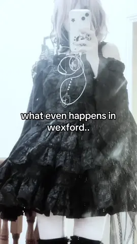 my life is so boring i do nothing exept look cute #wexford #lesbian #ireland 